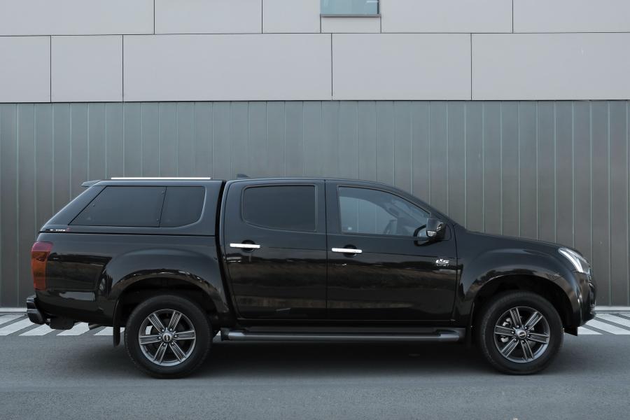  Isuzu D-Max LXS Life Double Cab 2017 года  (EU) (фото 13 из 20)